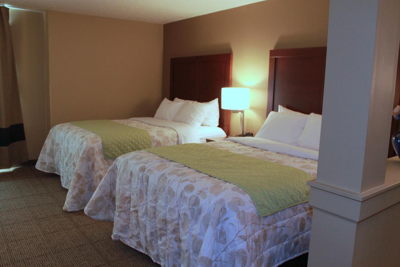 Heartland Inn And Suites Wheatland Extérieur photo