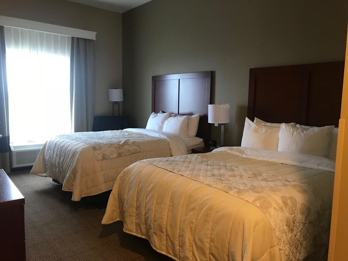 Heartland Inn And Suites Wheatland Extérieur photo